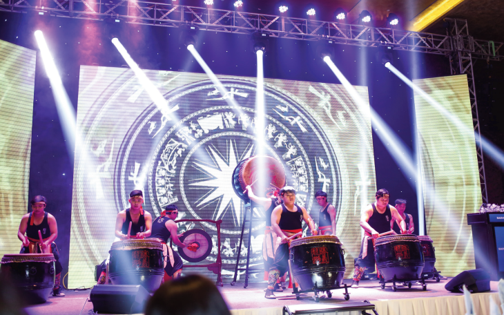 Tổ chức sự kiện